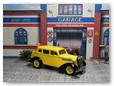 Super 6 4-türige Limousine Bild 1a (1937 - 1938)

Hersteller: Danhausen
Limousine: Als Bausatz oder Fertigmodell in den Farben schwarz und rot. Auflage und Jahr unbekannt, da noch gefertigt werden.
Von mir fertiggestellt. Das Original ist am Ende dieser Bilderstrecke zu bewundern.