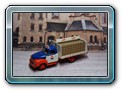 Blitz 1,75 Tonner Getränkewagen Bild 1a

Hersteller: Minichamps (439051050)
Pepsi Cola KW7 /2006 750 mal