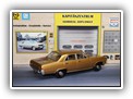 Kapitän A Limousine Bild 5b

Hersteller: Minichamps (400048003)
gold für modelcarworld 1000 mal KW44 / 2012