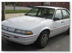 Pontiac Sunbird (1989 - 1984)

Faceliftversion.
Motoren: bis 1992 2,0l mit 97 PS und bis 1991 2,0Turbo mit 167 PS; ab 1991 3,1V6 mit 142 PS und ab 1992 2,0l mit 111 PS.
Verkaufszahlen insgesamt: 1.456.000 Stück