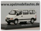 Movano A1 Kombi KI-Bild
Das Bild zeigt eine KI-Version als Modellauto.
Der Movano wurde in Zusammenarbeit mit Renault hergestellt und ist ein Lieferwagen in der Größe des Mercedes Sprinter. Den Movano gibt es als Kastenwagen mit geschlossenem Ganzstahlaufbau und als 4-türigem Kombiwagen mit seitlichen Fenstern.